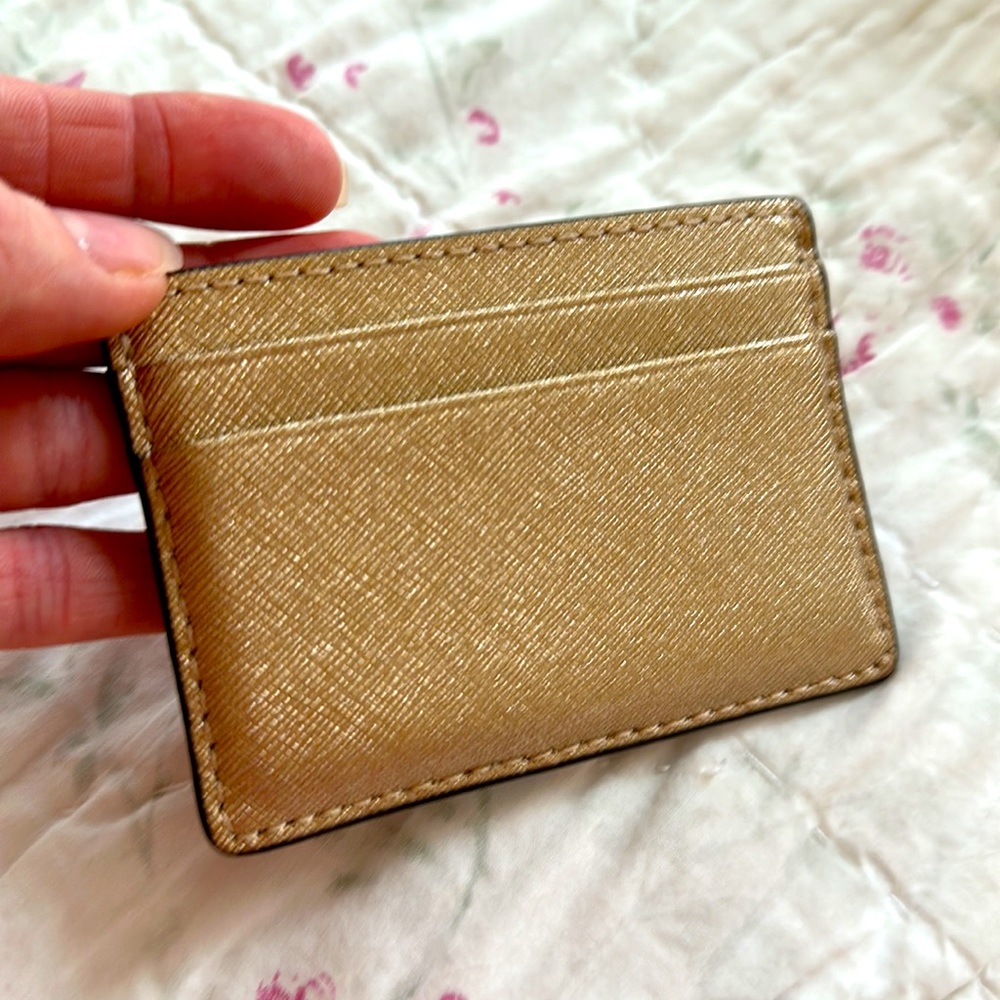 ๐ ๐๐๐๐๐๐ ๐๐ข๐ฅ๐ฆ Card Holder! - Picture 2 of 6